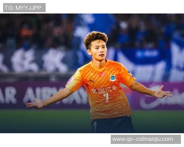 王霜成功通过武体博士资格审核努力追求体育学博士学位的女足明星