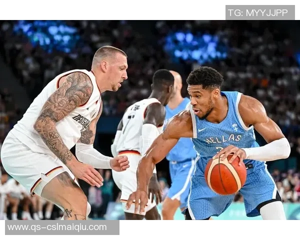 字母哥上半场表现平平11投7中仅得14分2篮板1助攻引发热议