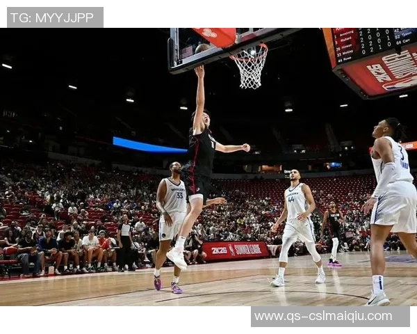 比卢普斯称赞杨瀚森挡拆后决策能力强调其出色的防守阅读能力