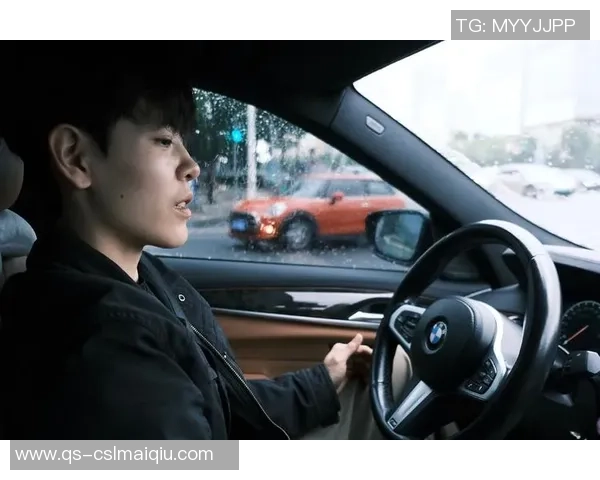 杨舒予分享中秋快乐照片展现独特稀缺库存的乱七八糟魅力