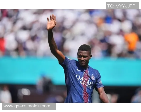 努诺门德斯谈世界最佳边后卫称号不愿自夸谦逊态度引人关注